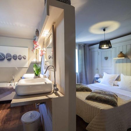 L'Auberge De L'Aubergine エガリエール エクステリア 写真