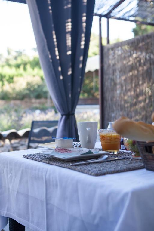 L'Auberge De L'Aubergine エガリエール 部屋 写真