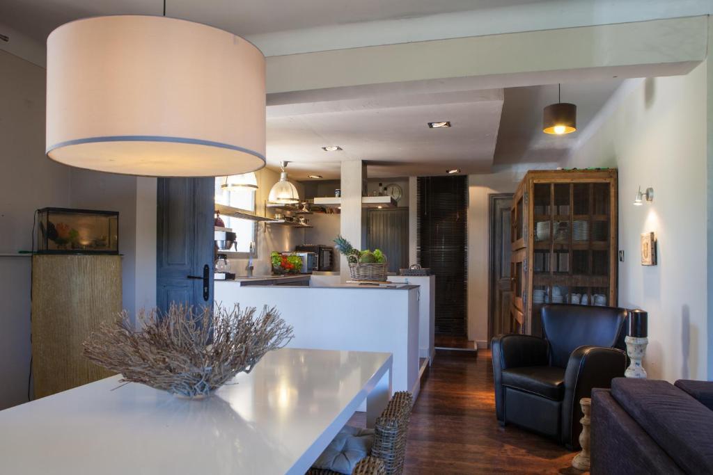 L'Auberge De L'Aubergine エガリエール 部屋 写真